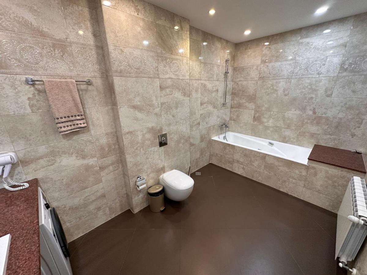 Apartment In Downtown "Rustaveli Residence" Tbilisi Luaran gambar
